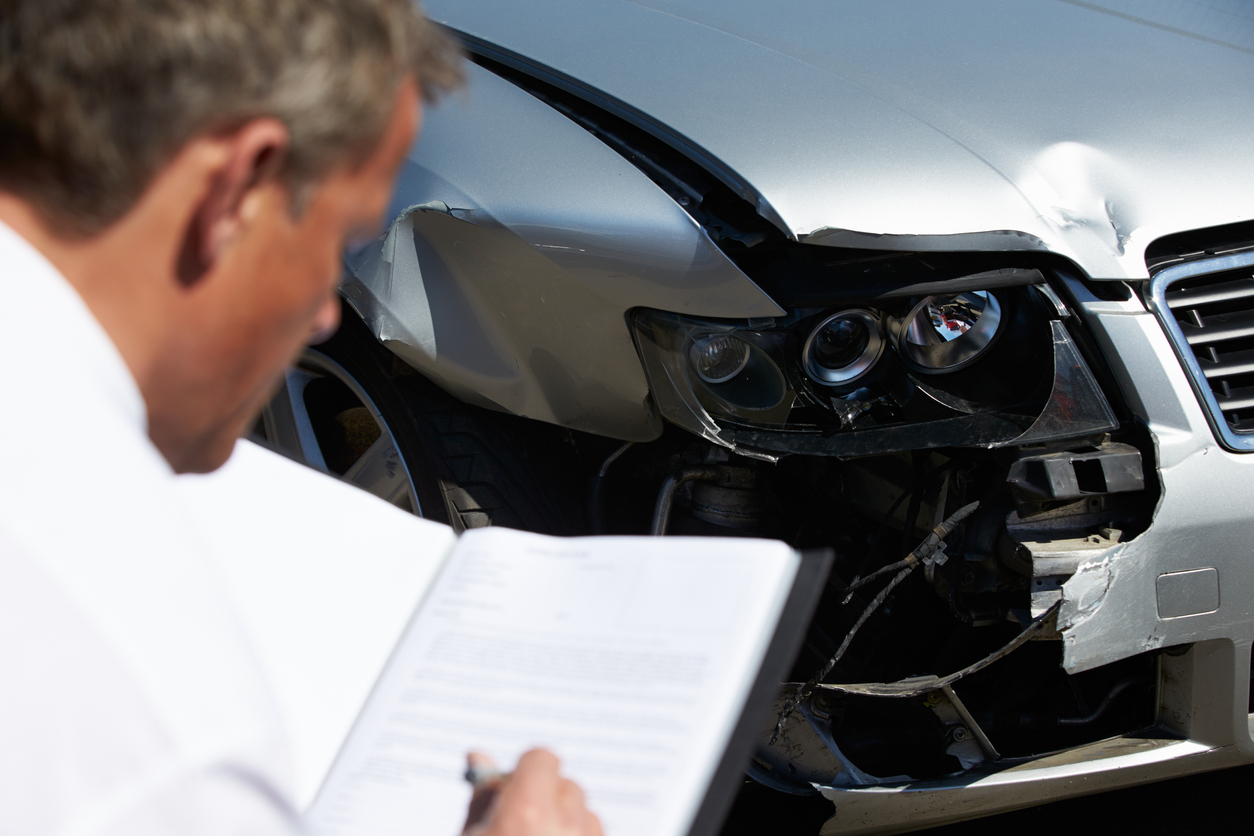 Should I Hire a Lawyer After a Minor Car Accident? 